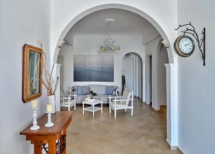 招待所 嘉里尼酒店 纳乌萨