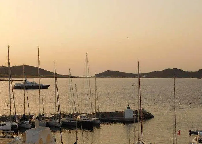 嘉里尼酒店 招待所 2*